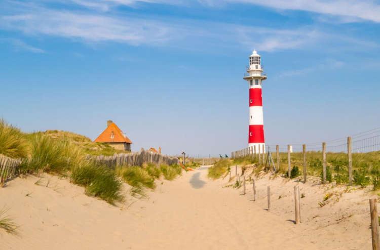 Bed & Breakfast Het Zilte Zand - Luxe Ontbijt - Gratis Parking - Westende 米德尔克尔克 外观 照片