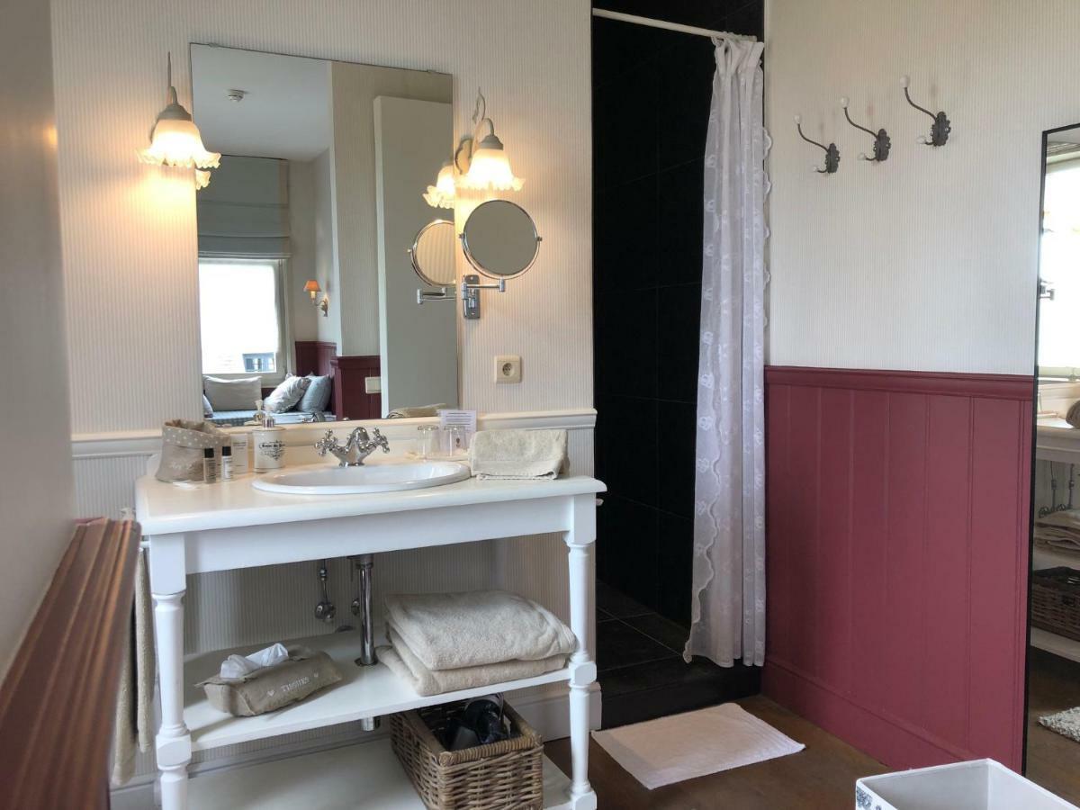 Bed & Breakfast Het Zilte Zand - Luxe Ontbijt - Gratis Parking - Westende 米德尔克尔克 外观 照片