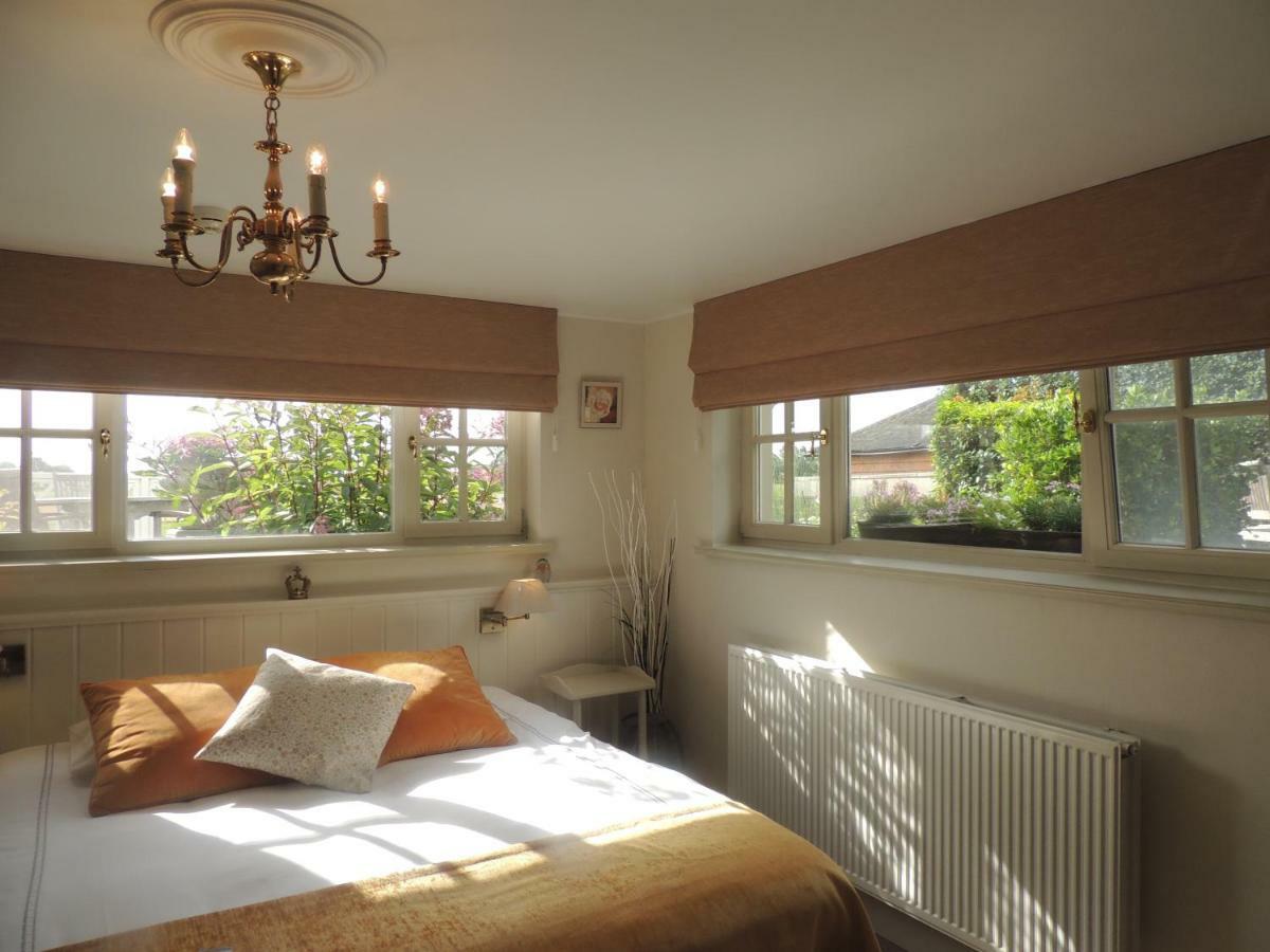 Bed & Breakfast Het Zilte Zand - Luxe Ontbijt - Gratis Parking - Westende 米德尔克尔克 外观 照片